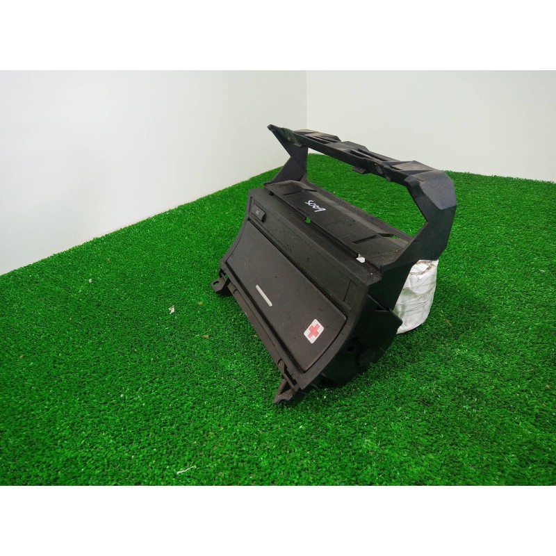 Recambio de cenicero para bmw serie 3 coupe (e46) 2.0 16v cat referencia OEM IAM 307090100 307090100 307090100