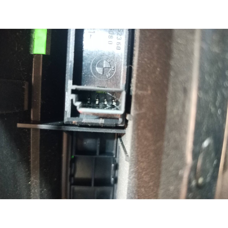 Recambio de cenicero para bmw serie 3 coupe (e46) 2.0 16v cat referencia OEM IAM 307090100 307090100 307090100