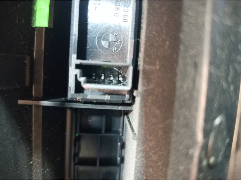 Recambio de cenicero para bmw serie 3 coupe (e46) 2.0 16v cat referencia OEM IAM 307090100 307090100 307090100