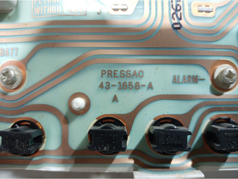 Recambio de cuadro instrumentos para mg serie 25 (rf) 1.4 16v cat referencia OEM IAM 431658A 431658A 431658