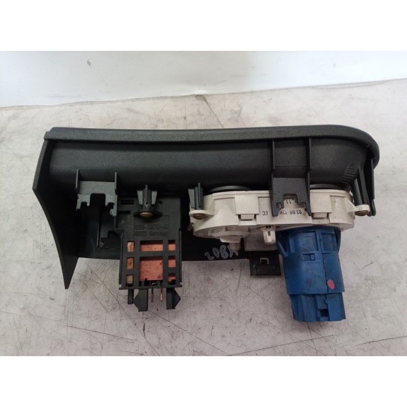 Recambio de mando luces para ford mondeo berlina/familiar (fd) clx berlina referencia OEM IAM 93BB13K196 93BB13K196 93BB13K196