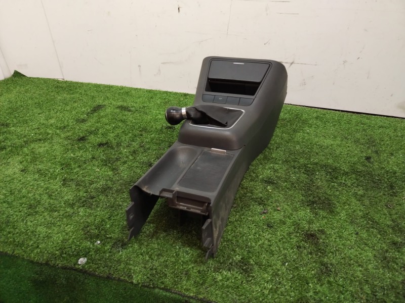 Recambio de consola central tras. para volkswagen golf plus (5m1) bluemotion edition referencia OEM IAM 5M1863243B 5M1857307C 5M