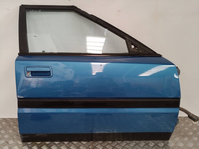 Recambio de puerta delantera derecha para mazda 323 berlina/familiar (bf/bw) lx berlina (bf) referencia OEM IAM   