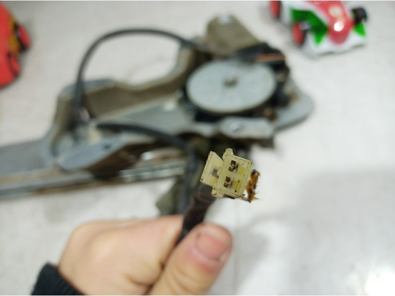 Recambio de elevalunas delantero derecho para mg serie 25 (rf) 1.4 16v cat referencia OEM IAM   