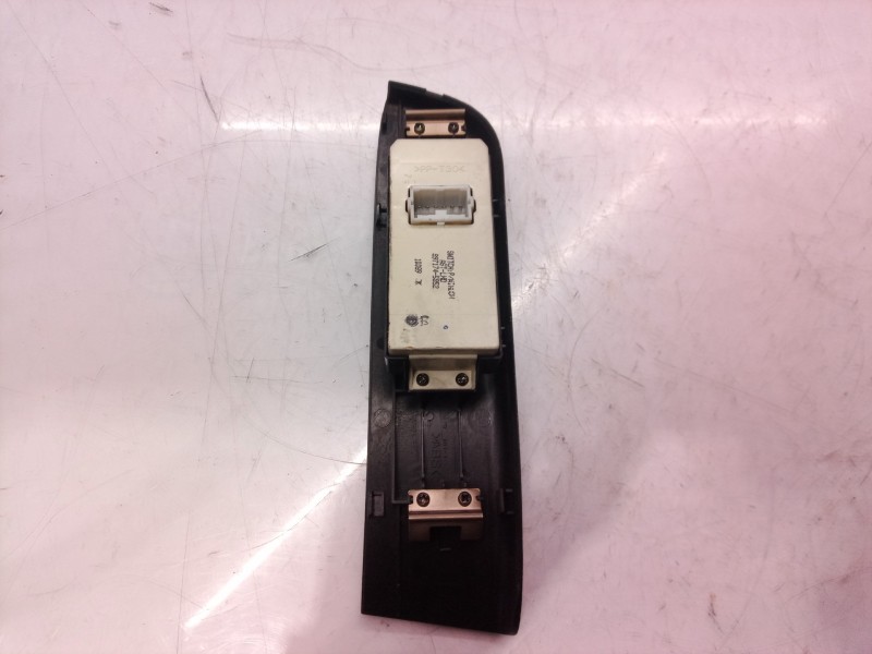 Recambio de mando elevalunas delantero derecho para opel frontera b limited referencia OEM IAM 9971745852 9971745852 9971745852