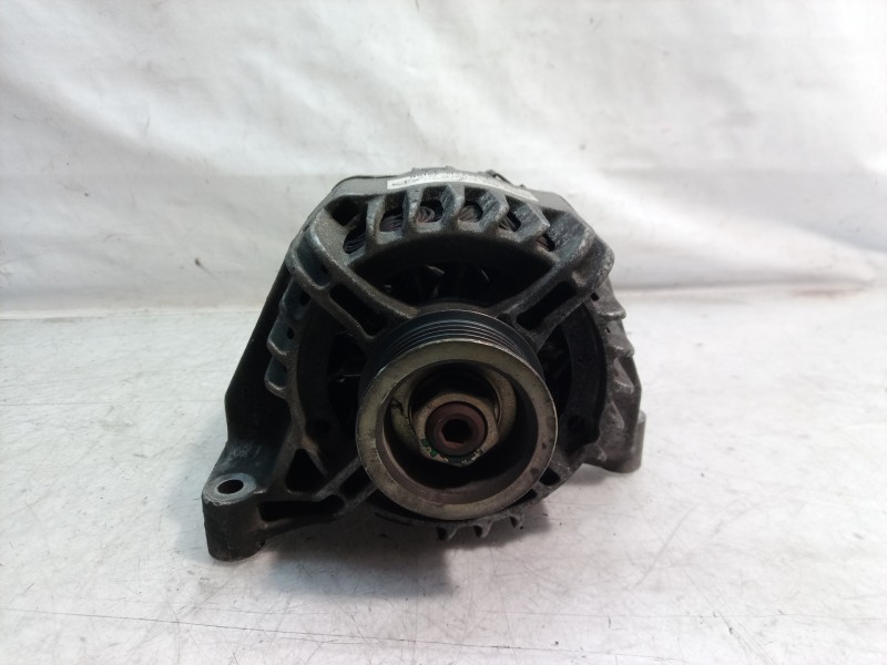 Recambio de alternador para fiat punto berlina (188) 1.2 8v referencia OEM IAM 51709133 51709133 51709133