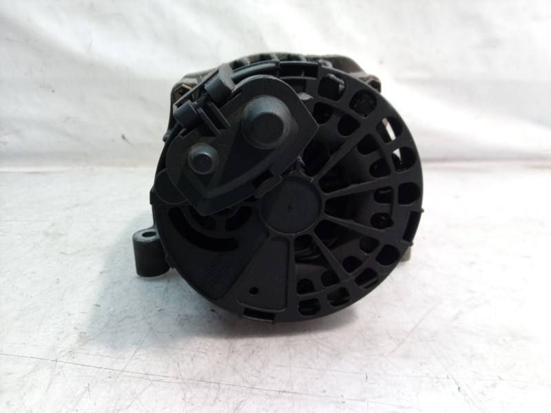 Recambio de alternador para fiat punto berlina (188) 1.2 8v referencia OEM IAM 51709133 51709133 51709133