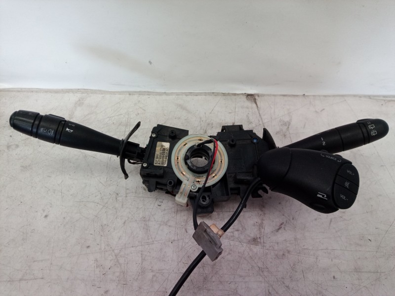 Recambio de mando multifuncion para renault kangoo (f/kc0) referencia OEM IAM 8200090338 8200090338 8200090338