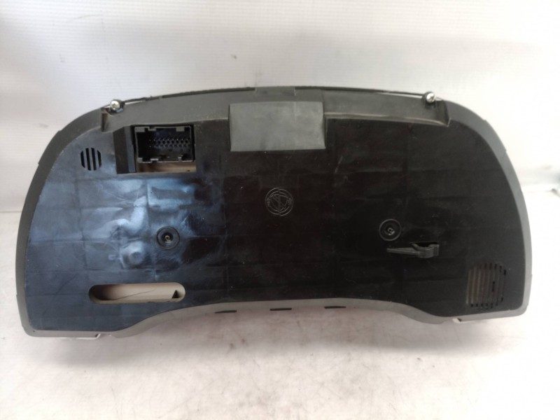 Recambio de cuadro instrumentos para fiat punto berlina (188) 1.2 8v referencia OEM IAM 46833368 46833368 503000460300
