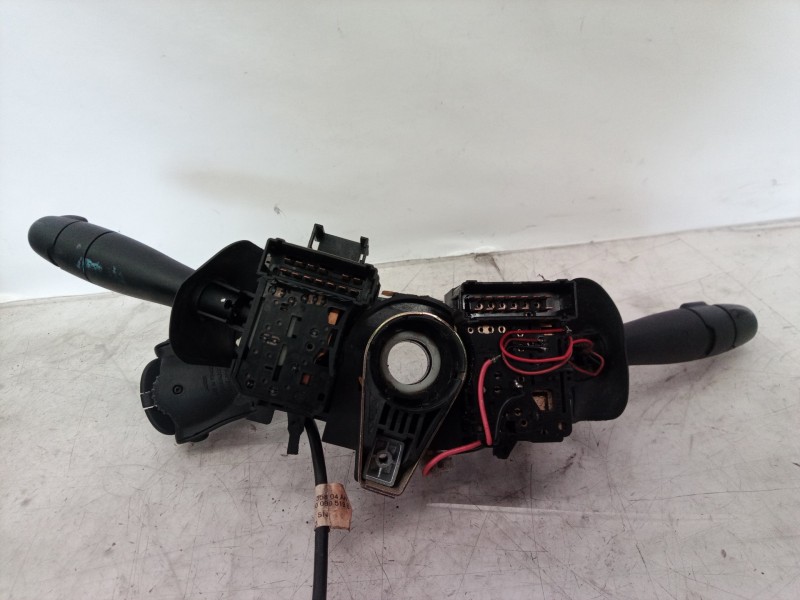 Recambio de mando multifuncion para renault kangoo (f/kc0) referencia OEM IAM 8200090338 8200090338 8200090338