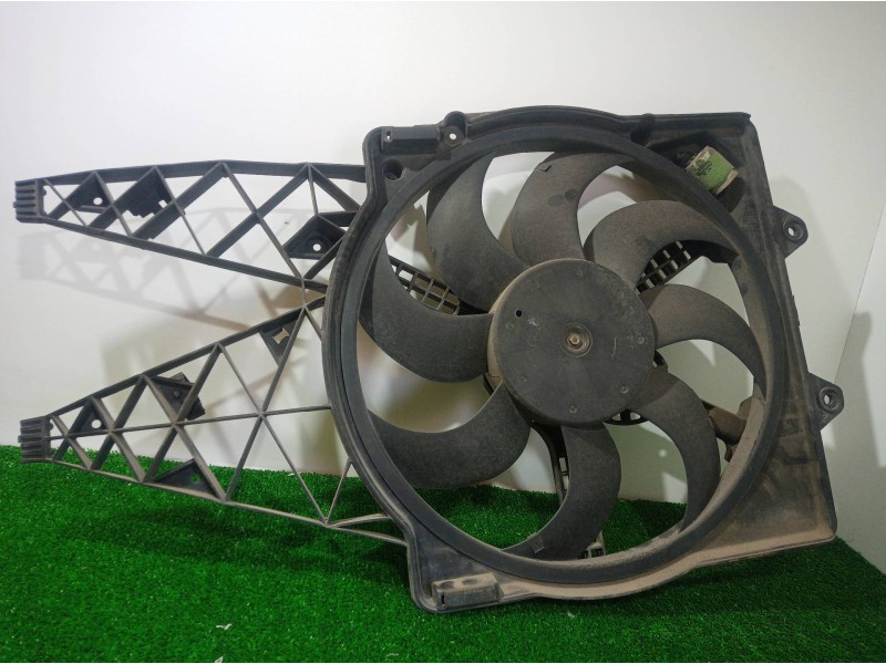 Recambio de electroventilador para fiat punto (199) easy referencia OEM IAM 871300200 871300200 871300200