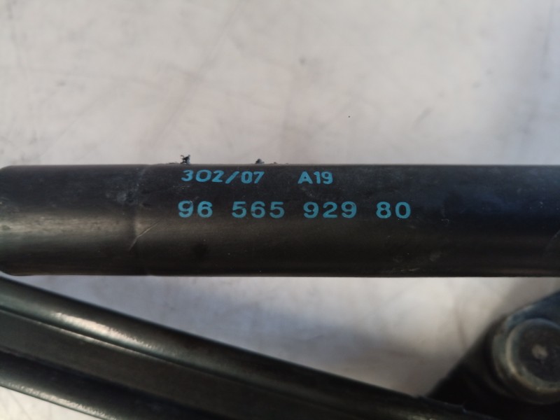 Recambio de amortiguadores maletero / porton para peugeot 407 sport referencia OEM IAM 9656592980 9656592980 9656592980