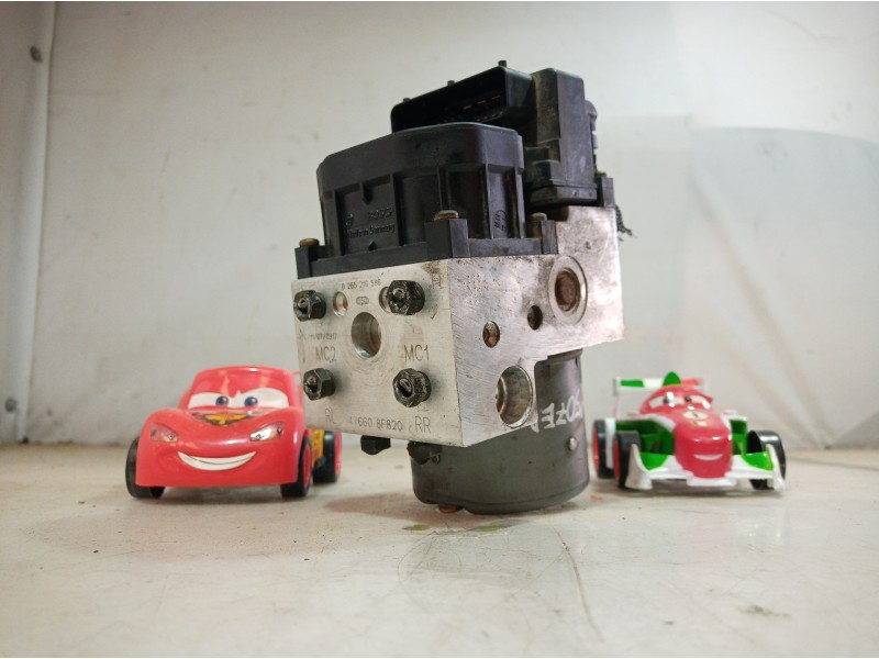 Recambio de abs para nissan primera berlina (p11) referencia OEM IAM 476608F820 476608F820 476608F820