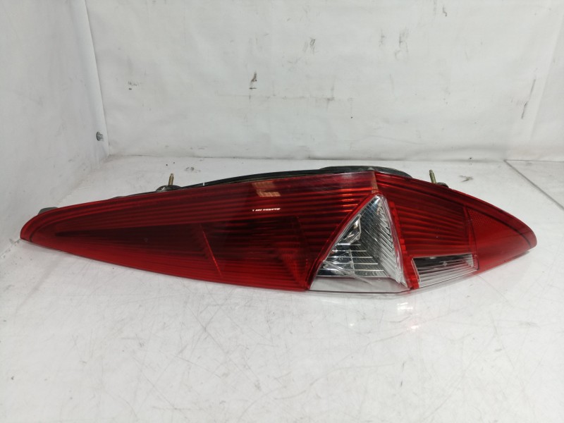 Recambio de piloto trasero derecho para fiat punto berlina (188) 1.2 8v referencia OEM IAM 0046523769 0046523769 0046523769