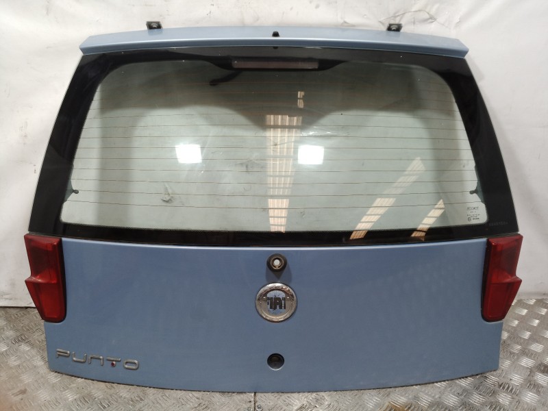 Recambio de porton trasero para fiat punto berlina (188) 1.2 8v referencia OEM IAM 0046773217 0046773217 0046773217