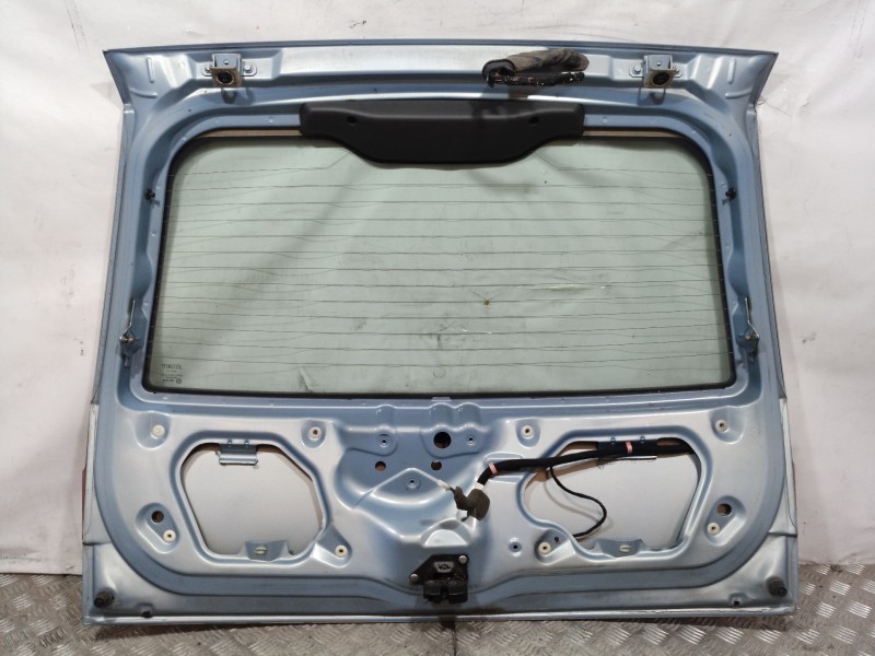 Recambio de porton trasero para fiat punto berlina (188) 1.2 8v referencia OEM IAM 0046773217 0046773217 0046773217