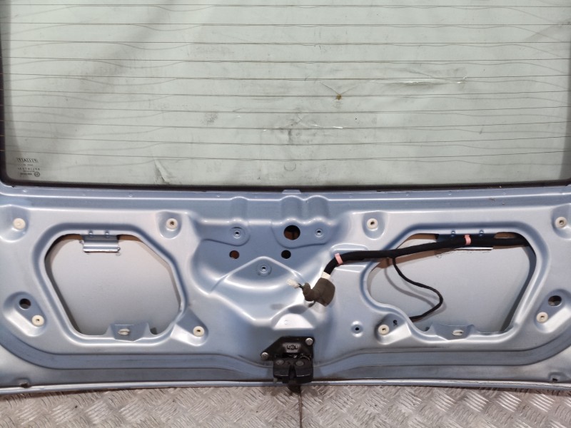 Recambio de porton trasero para fiat punto berlina (188) 1.2 8v referencia OEM IAM 0046773217 0046773217 0046773217