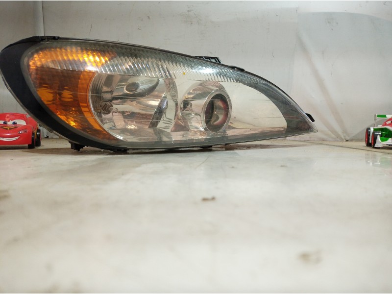 Recambio de faro derecho para nissan primera berlina (p11) referencia OEM IAM 89003045 89003045 89003045
