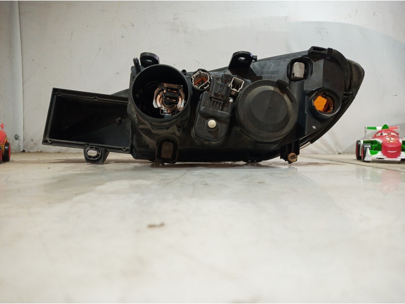 Recambio de faro derecho para nissan primera berlina (p11) referencia OEM IAM 89003045 89003045 89003045