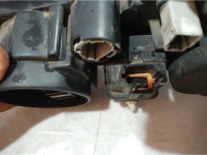 Recambio de faro derecho para nissan primera berlina (p11) referencia OEM IAM 89003045 89003045 89003045