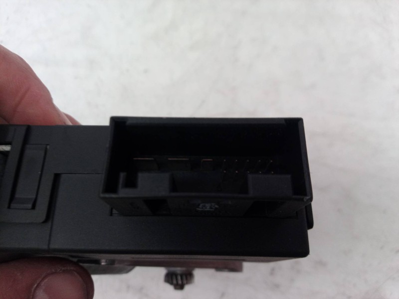 Recambio de motor techo electrico para bmw serie 5 berlina (e39) 520i referencia OEM IAM 811696717 811696717 811696717