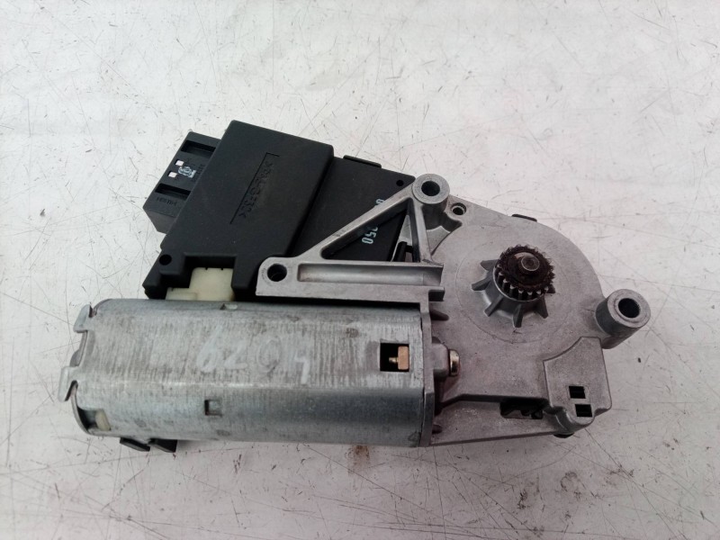 Recambio de motor techo electrico para bmw serie 5 berlina (e39) 520i referencia OEM IAM 811696717 811696717 811696717