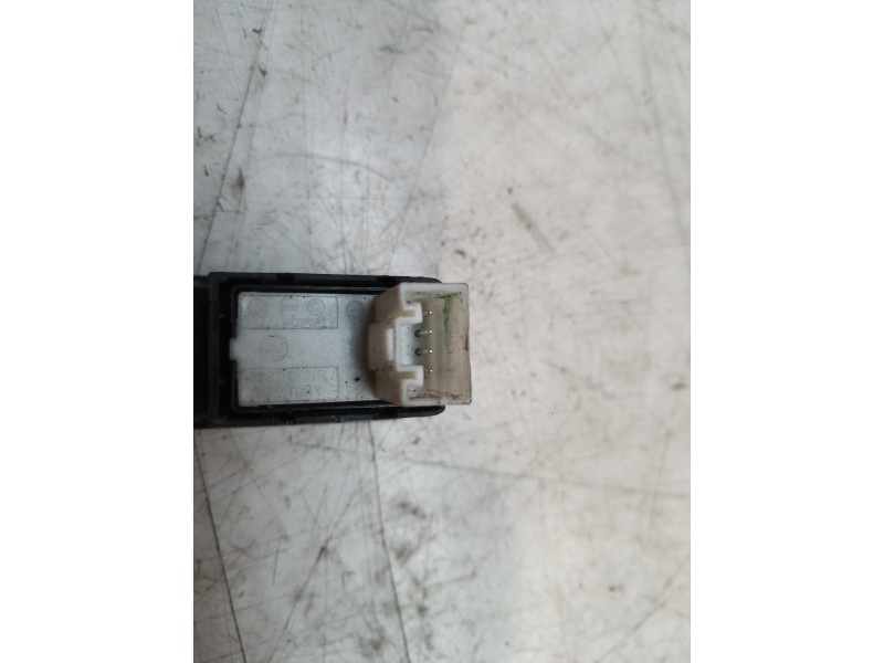 Recambio de mando elevalunas trasero izquierdo para skoda octavia berlina (1u2) tour referencia OEM IAM 5J0867435 5J0867435 5J08