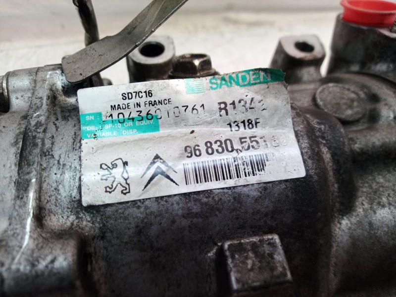 Recambio de compresor aire acondicionado para peugeot 407 sport referencia OEM IAM 9683055 9683055 9683055