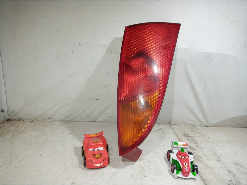 Recambio de piloto trasero derecho para ford focus berlina (cak) referencia OEM IAM 13404AE 13404AE 13404