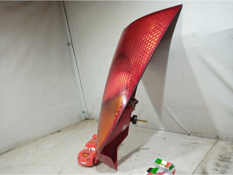 Recambio de piloto trasero derecho para ford focus berlina (cak) referencia OEM IAM 13404AE 13404AE 13404