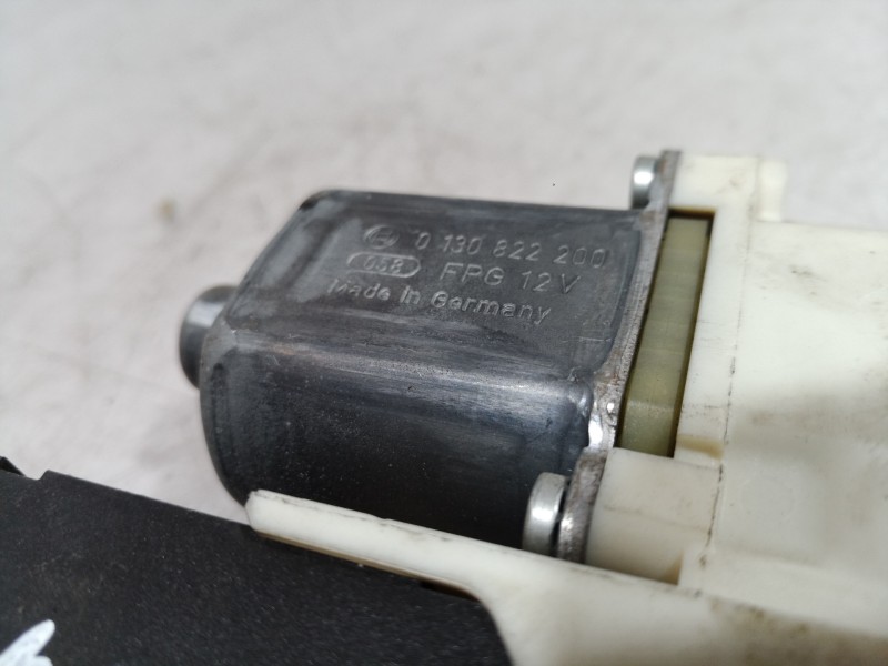 Recambio de motor elevalunas delantero izquierdo para peugeot 407 sport referencia OEM IAM 0130822200 0130822200 0130822200