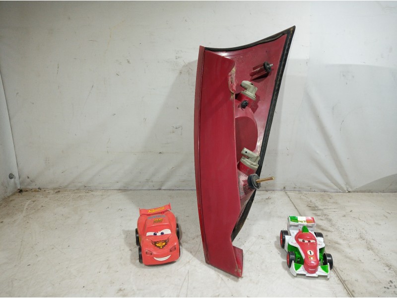 Recambio de piloto trasero izquierdo para ford focus berlina (cak) referencia OEM IAM 13405AE 13405AE 13405