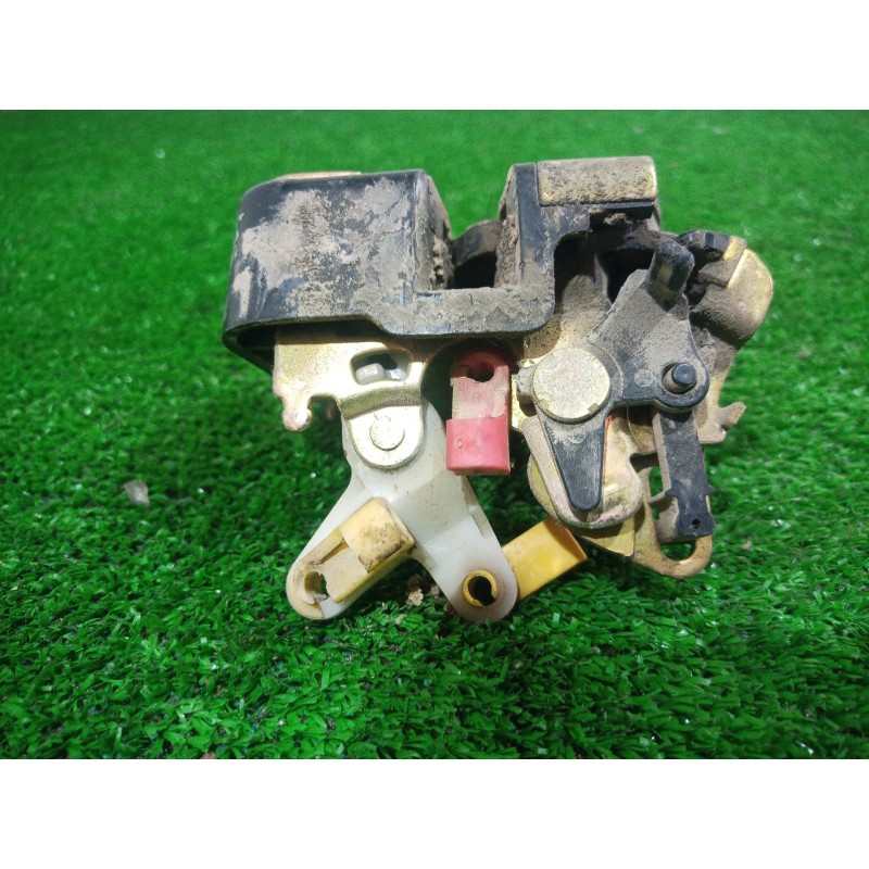 Recambio de cerradura puerta trasera derecha para chrysler pt cruiser (pt) 2.2 crd catwalk classic referencia OEM IAM   
