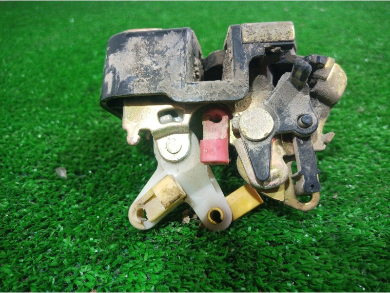 Recambio de cerradura puerta trasera derecha para chrysler pt cruiser (pt) 2.2 crd catwalk classic referencia OEM IAM   