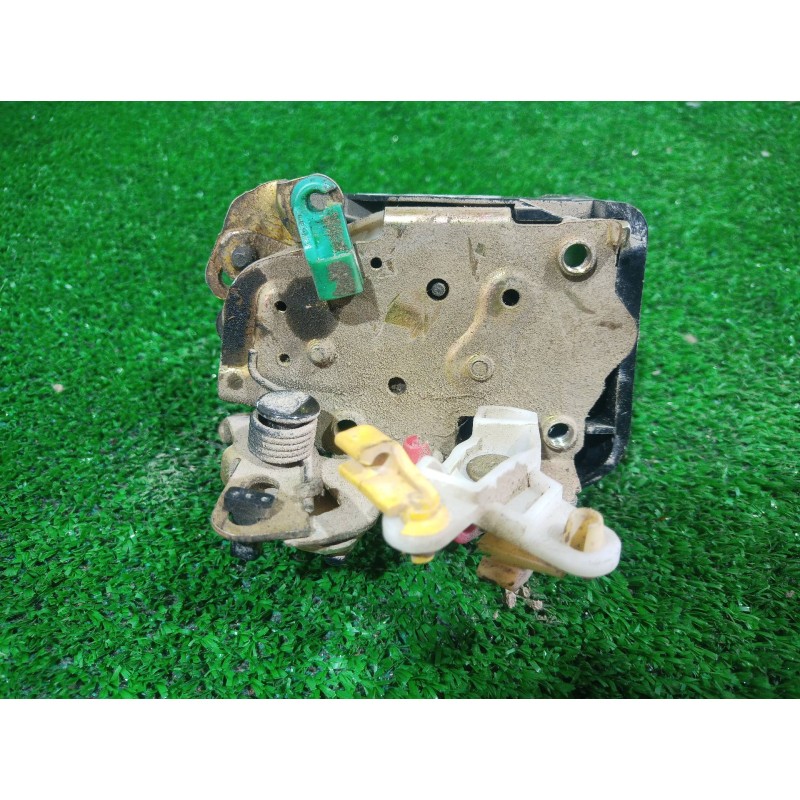 Recambio de cerradura puerta trasera derecha para chrysler pt cruiser (pt) 2.2 crd catwalk classic referencia OEM IAM   