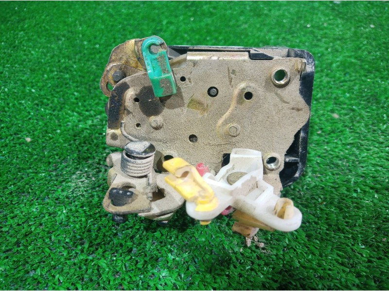 Recambio de cerradura puerta trasera derecha para chrysler pt cruiser (pt) 2.2 crd catwalk classic referencia OEM IAM   