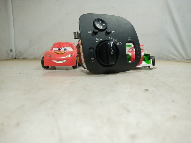 Recambio de mando luces para mercedes-benz clase c (w203) berlina referencia OEM IAM A2035450604 A2035450604 A2035450604