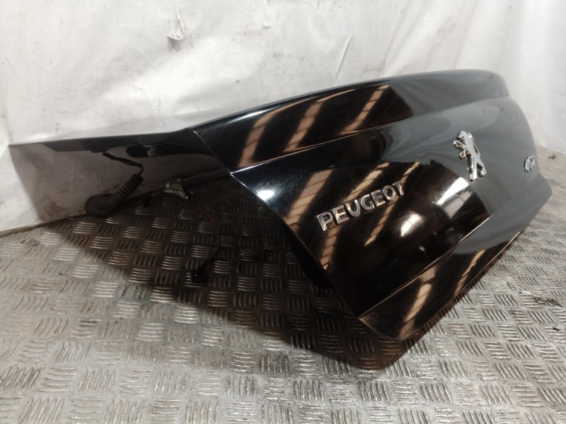 Recambio de porton trasero para peugeot 407 sport referencia OEM IAM   