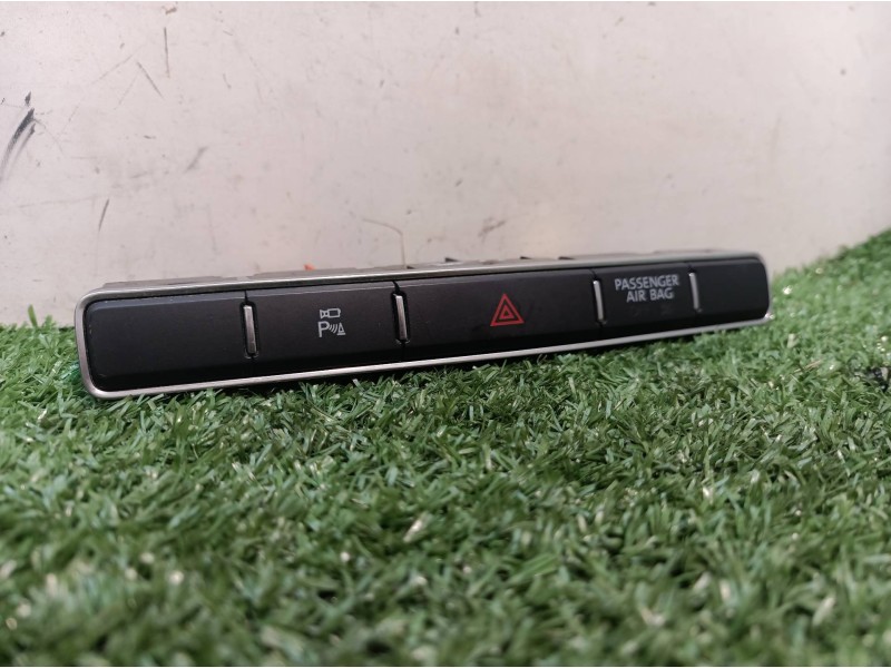 Recambio de warning para volkswagen touareg (7p6) v6 tdi bluemotion premium referencia OEM IAM   