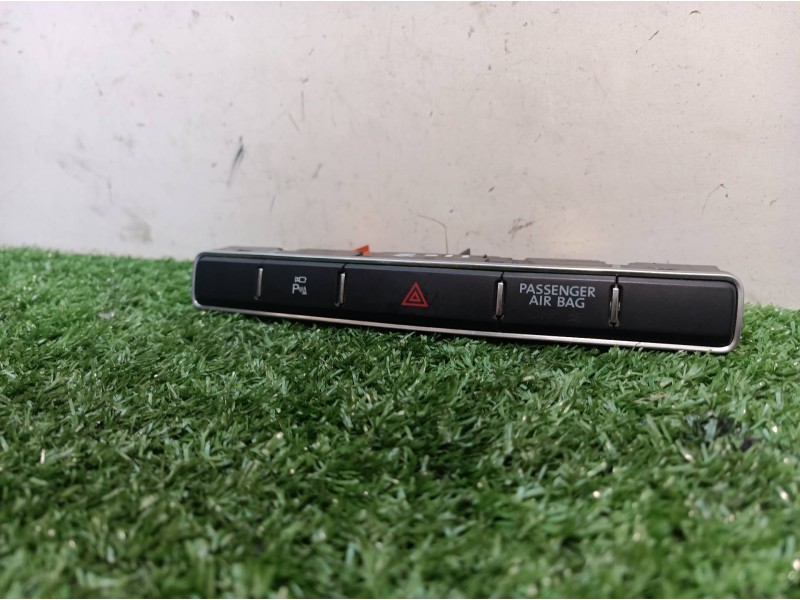 Recambio de warning para volkswagen touareg (7p6) v6 tdi bluemotion premium referencia OEM IAM   