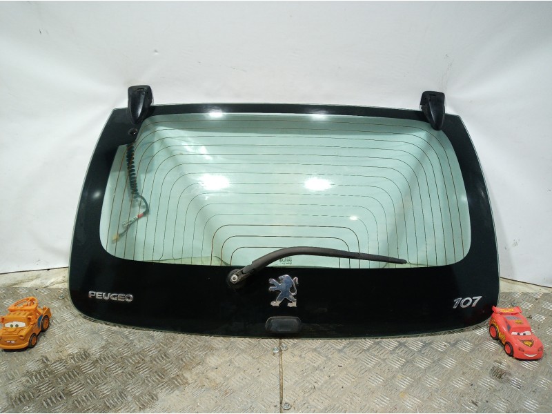 Recambio de porton trasero para peugeot 107 básico referencia OEM IAM   