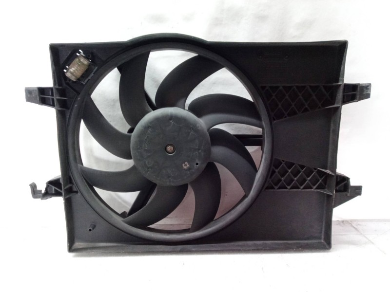 Recambio de electroventilador para mazda 2 berlina (dy) 1.2 active (55kw) referencia OEM IAM 8240387 8240387 8240387