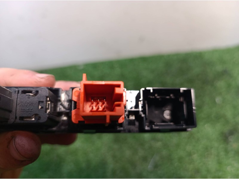 Recambio de warning para volkswagen touareg (7p6) v6 tdi bluemotion premium referencia OEM IAM   