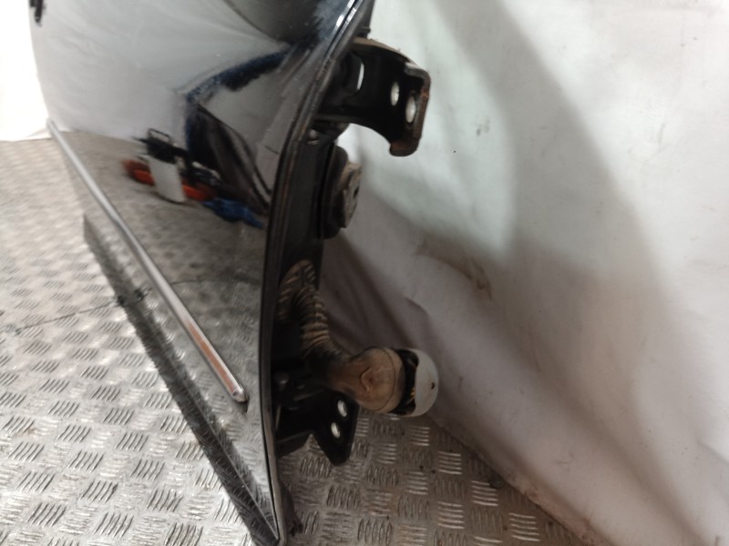 Recambio de puerta trasera derecha para peugeot 407 sport referencia OEM IAM   