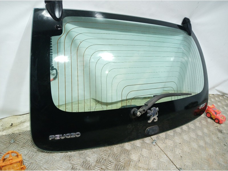 Recambio de porton trasero para peugeot 107 básico referencia OEM IAM   