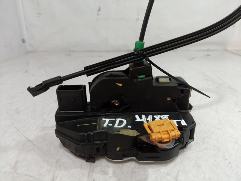 Recambio de cerradura puerta trasera derecha para chevrolet aveo berlina hatchback ltz referencia OEM IAM   