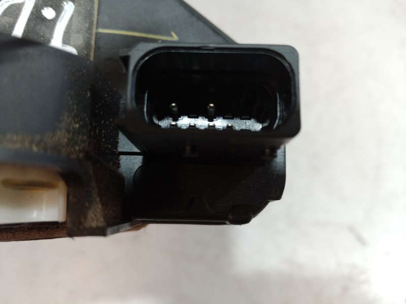 Recambio de cerradura puerta trasera derecha para chevrolet aveo berlina hatchback ltz referencia OEM IAM   