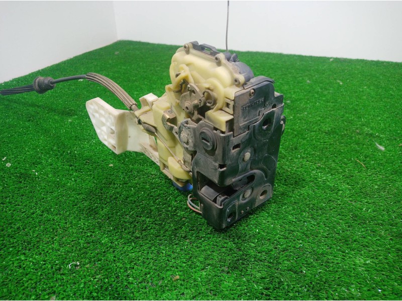 Recambio de cerradura puerta trasera derecha para seat ibiza (6l1) cool referencia OEM IAM 991993101 991993101 991993101