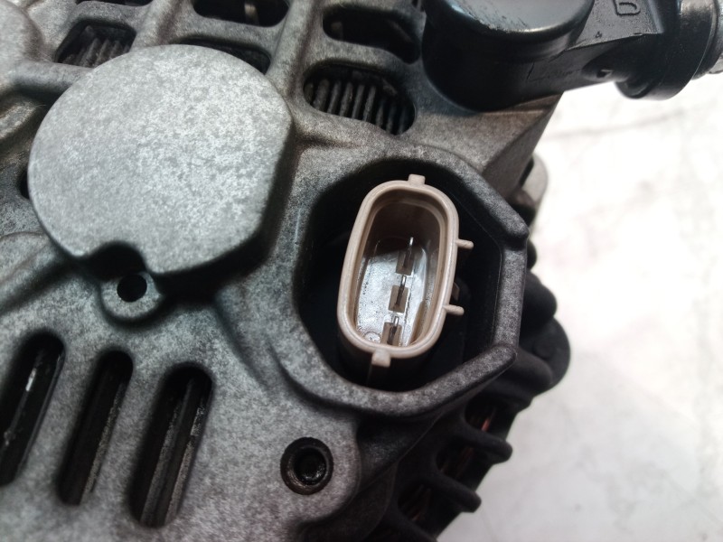 Recambio de alternador para opel agila b enjoy referencia OEM IAM 3140084E10 3140084E10 3140084E10