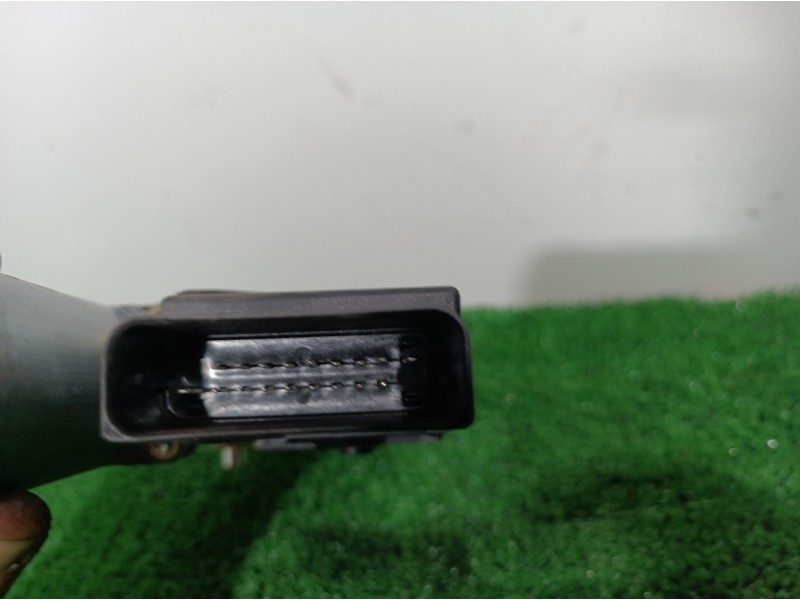 Recambio de motor elevalunas trasero izquierdo para volkswagen passat berlina (3b2) referencia OEM IAM 0130821697 0130821697 013 Recambio de motor elevalunas trasero izquierdo para volkswagen passat berlina (3b2) referencia OEM IAM 0130821697 0130821697 013